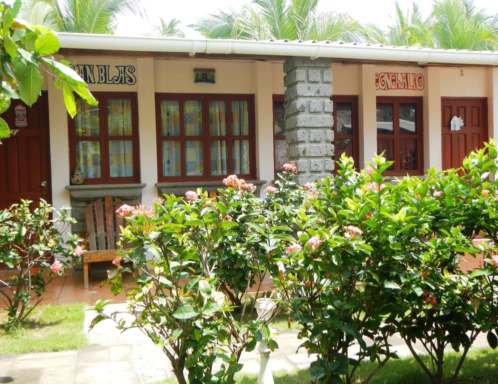 Punta Roca Surf Resort La Libertad Szoba fotó