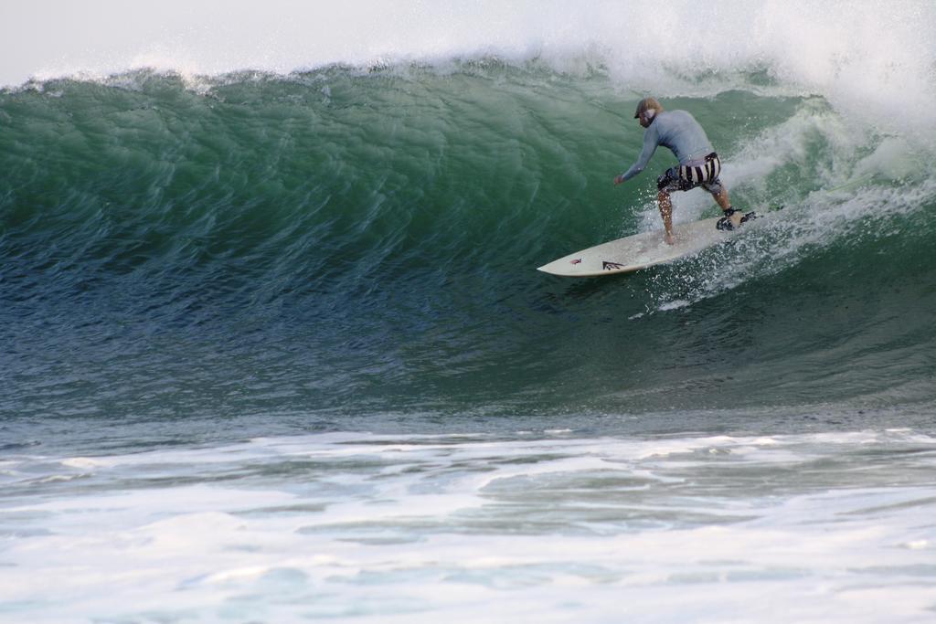 Punta Roca Surf Resort La Libertad Kültér fotó